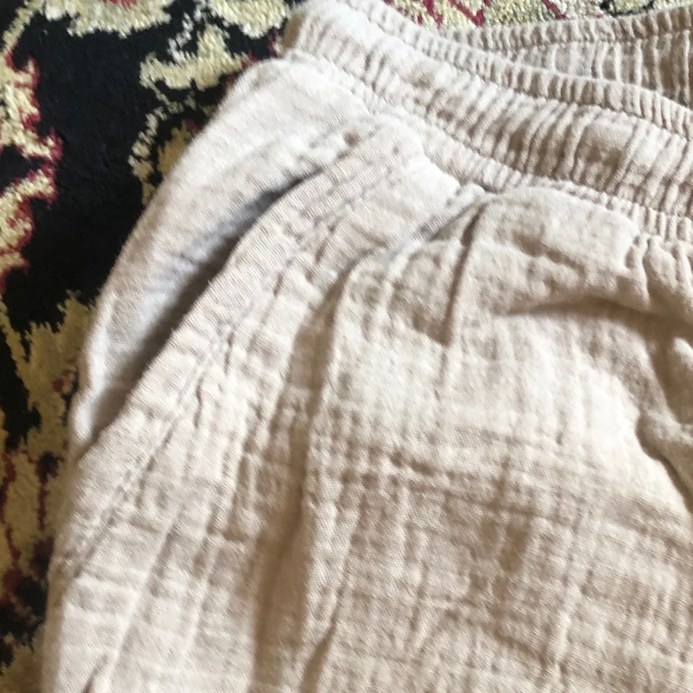 Calvin Klein Jeans Men's Light Beige Elastic Waist Joggers